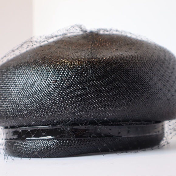 Vintage Black Hat with Veil - Picture 5 of 9